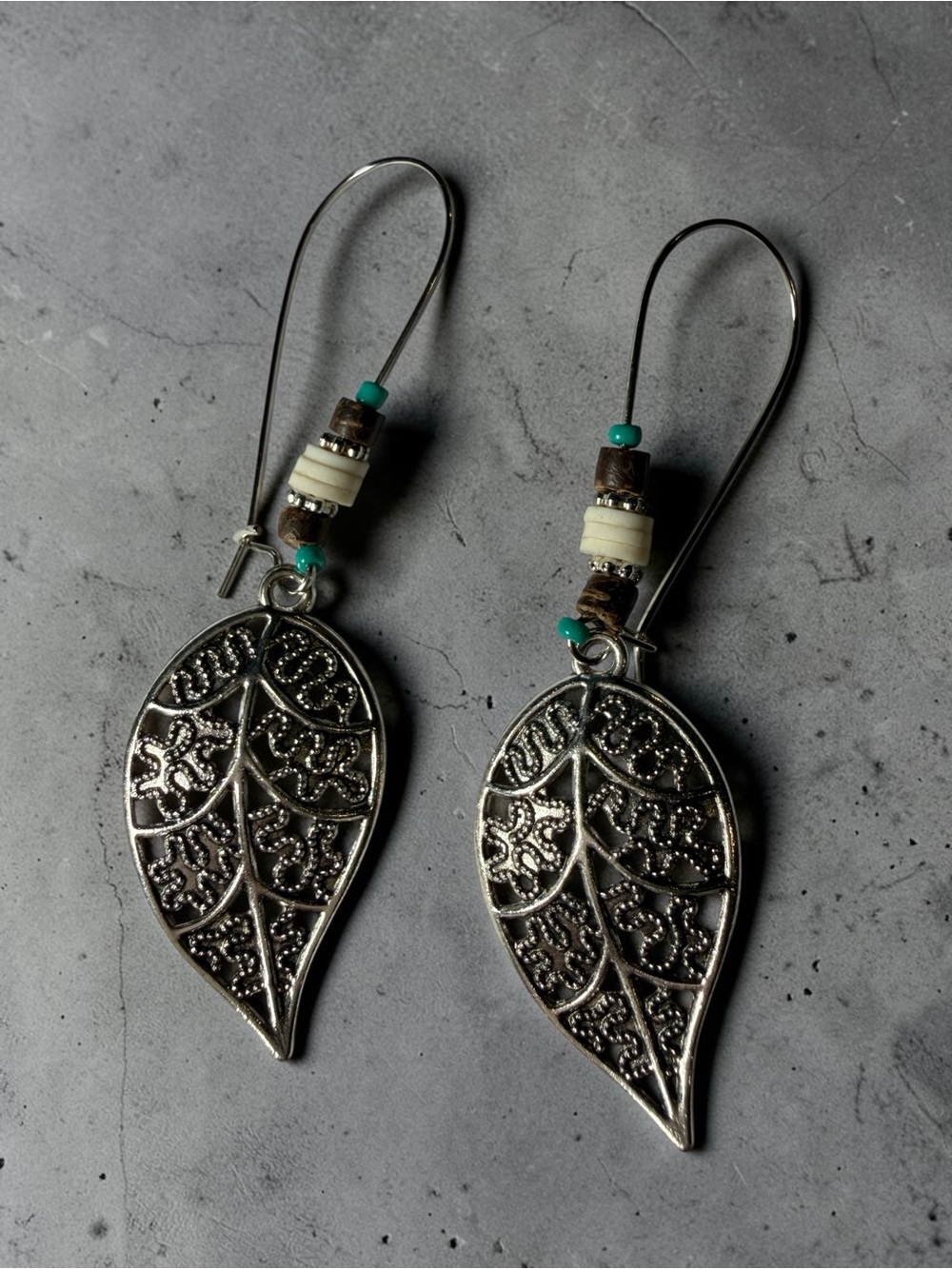 Silver Filigree Leaf Dangle Earrings Boho Southwestern Beaded Kidney Wire
